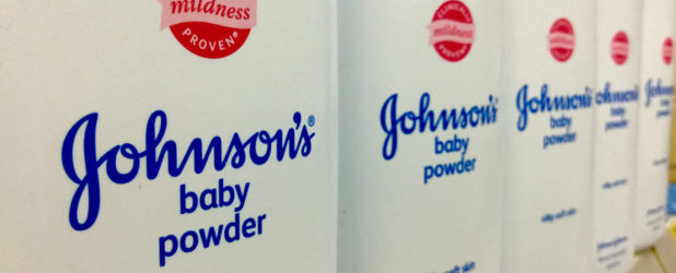 Baby Powder For Oily Hair - Myth Or Reality? (7 Q&A)